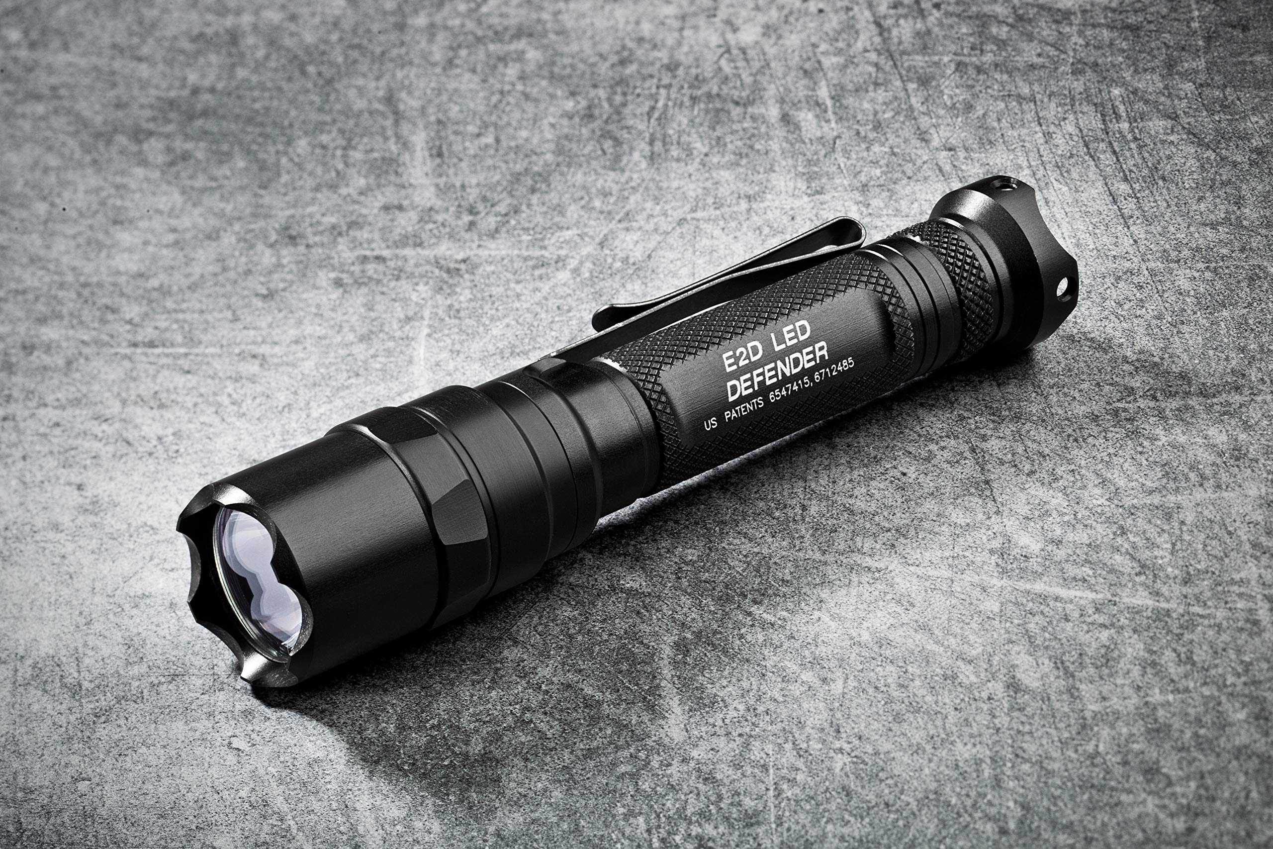 Amazon.co.jp : SureFire E2D Defender ウルトラデュアル出力LED懐中