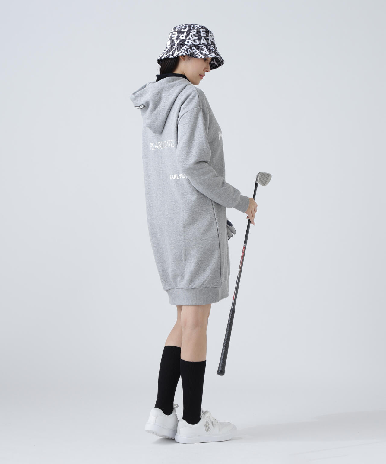 ジグザグ裏毛ジャガードスウェットフーディワンピース | PEARLY GATES