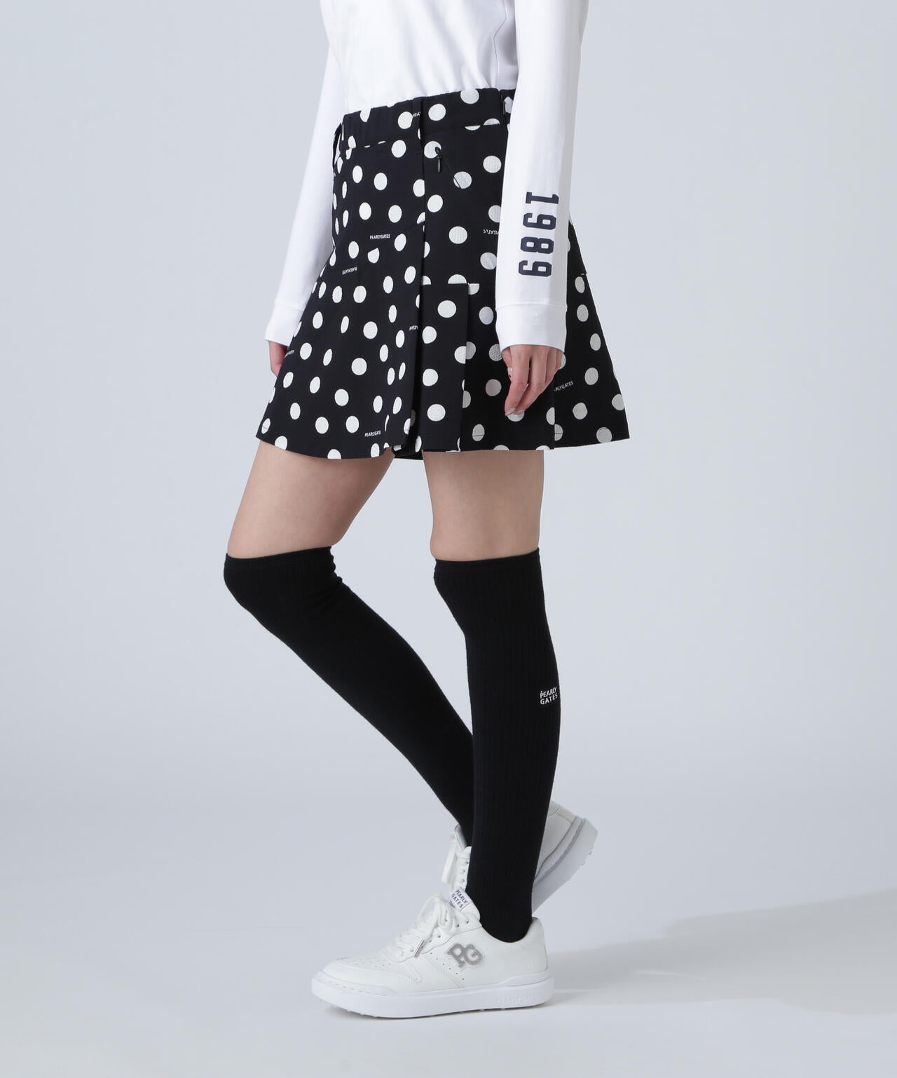 Peストレッチサッカースカート ＜ランダムドット柄＞ | PEARLY GATES