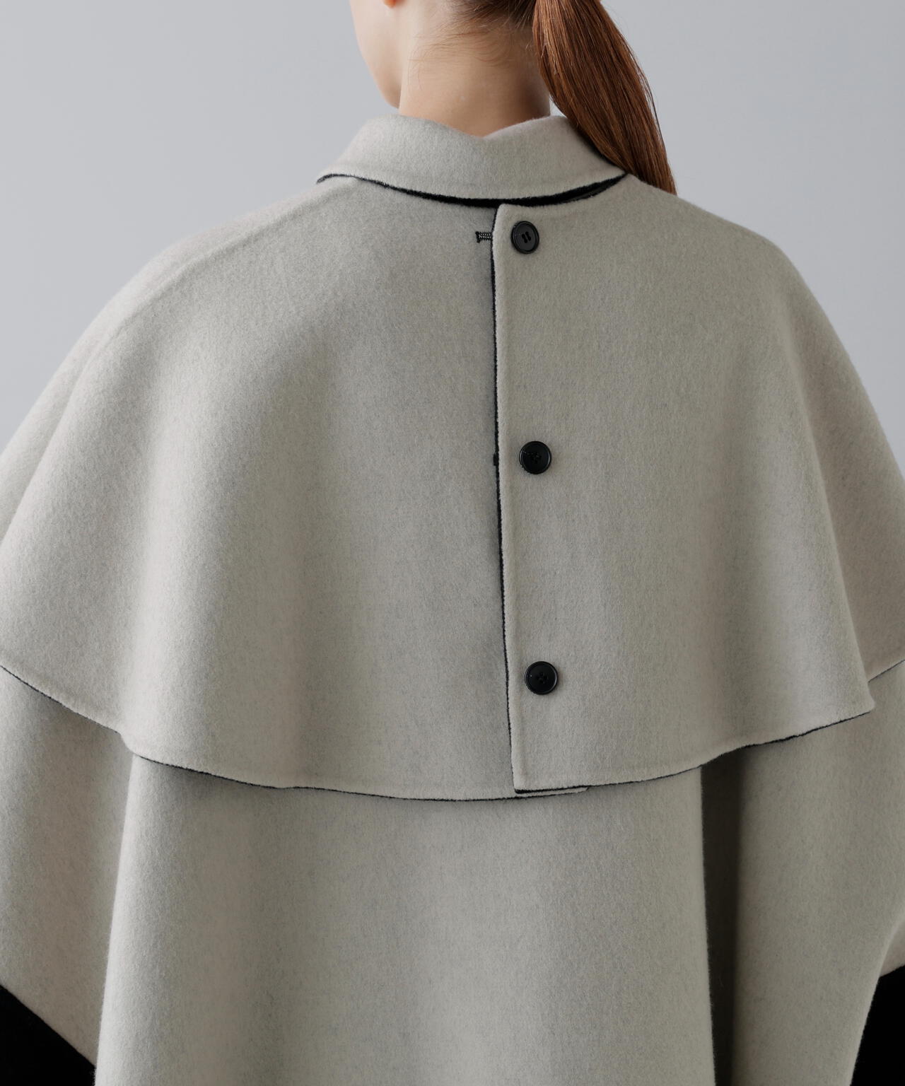 Ca混2TONEリバーケープコート | ADORE（アドーア） ｜【公式