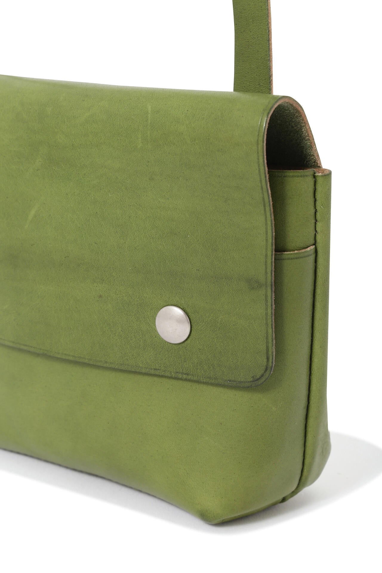 TOUGH LEATHER | MARGARET HOWELL（マーガレット・ハウエル） ｜【公式