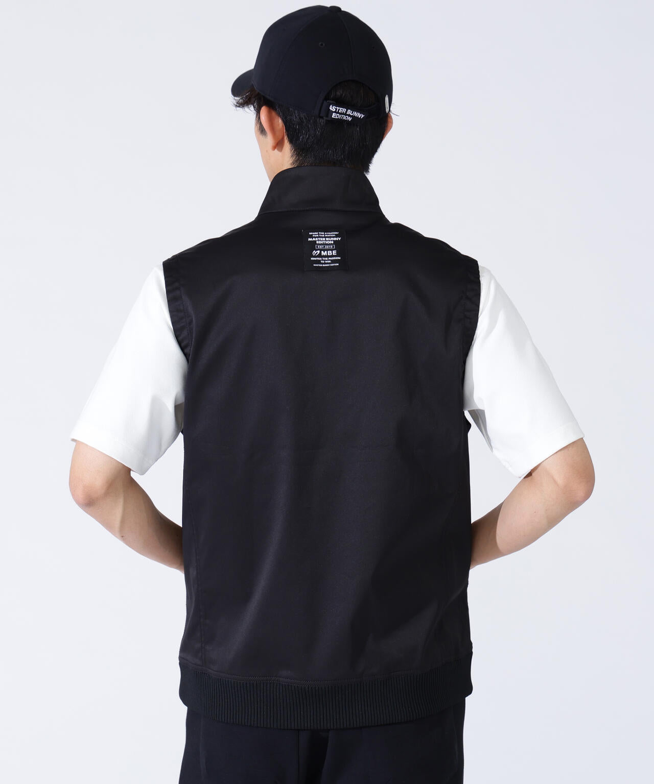 ダントツ撥水フルジップアップベスト | MASTER BUNNY EDITION