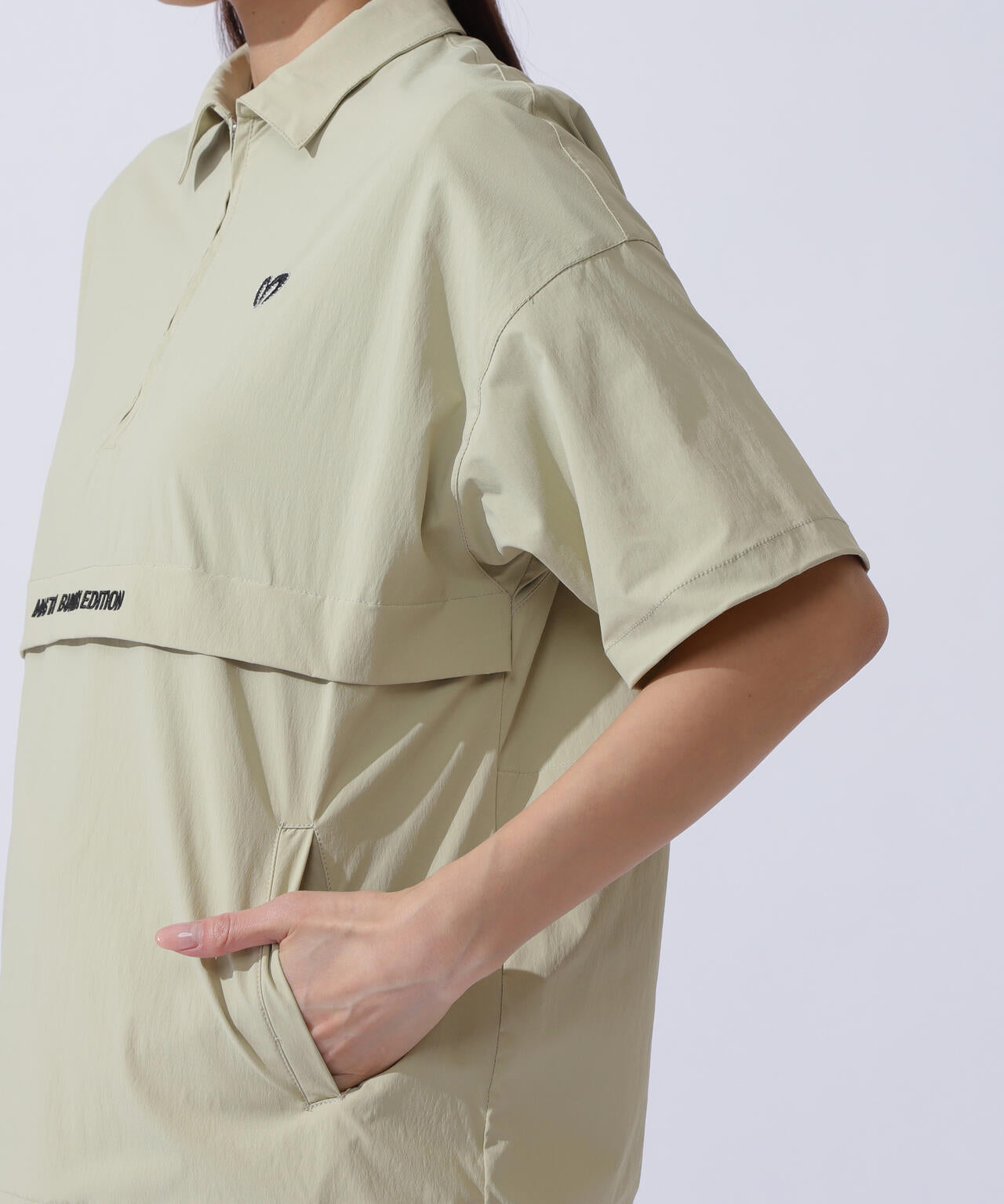 ナイロンストレッチプルオーバー | MASTER BUNNY EDITION（マスター