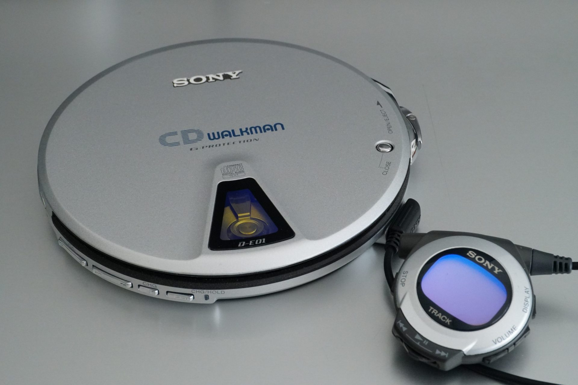 SONY ソニー CDWALKMAN D-E01 ケース付き SONY 15th Anniversary CD