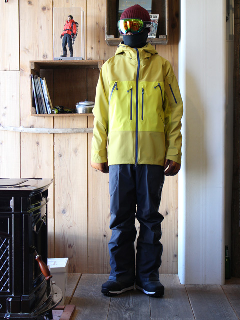 Teton Bros.の滑り系ハードシェル TB Jacket – moderate