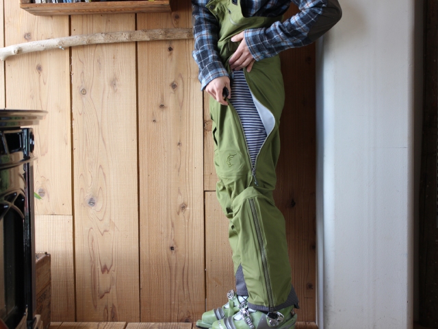 寒がりだけど暑がりな方におススメ Teton Bros. Climatic Bib Pant SE