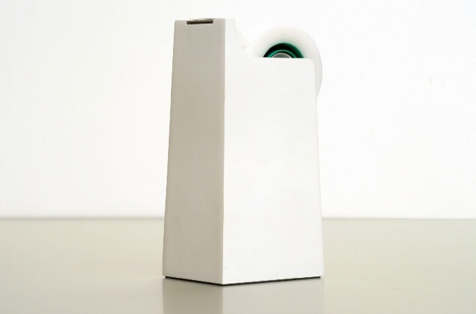 ビルヂングのようなテープカッター – ANYTHING by MICHAEL SODEAU