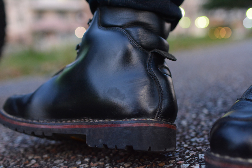 渋み】バイク用ブーツ「ガエルネ フーガ」を半年履きまくってみたら