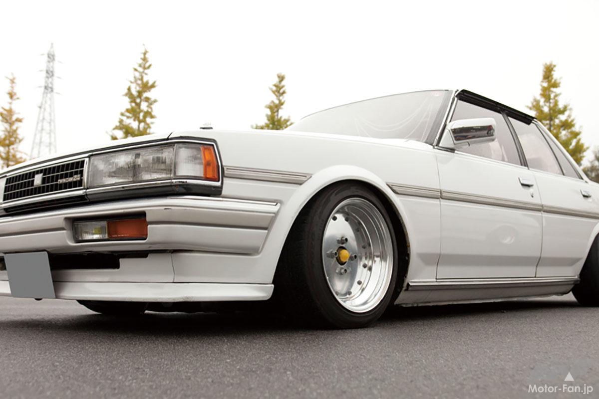 見事に再現、よみがえる“あの時代”! 気合いの入った車高で走る71