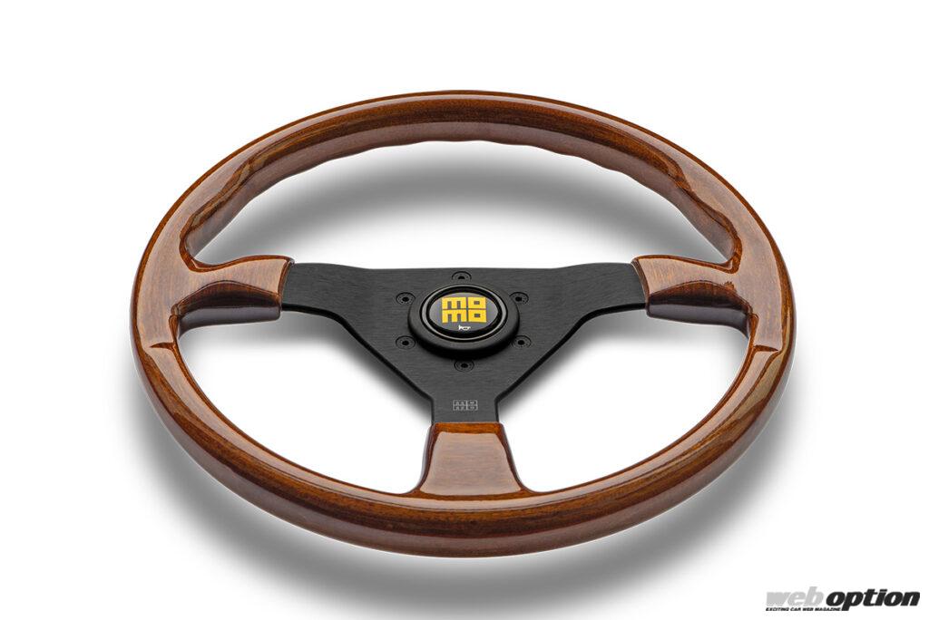 MOMOの名作ステアリング『モンテカルロ』に新仕様追加！」レトロ感漂う