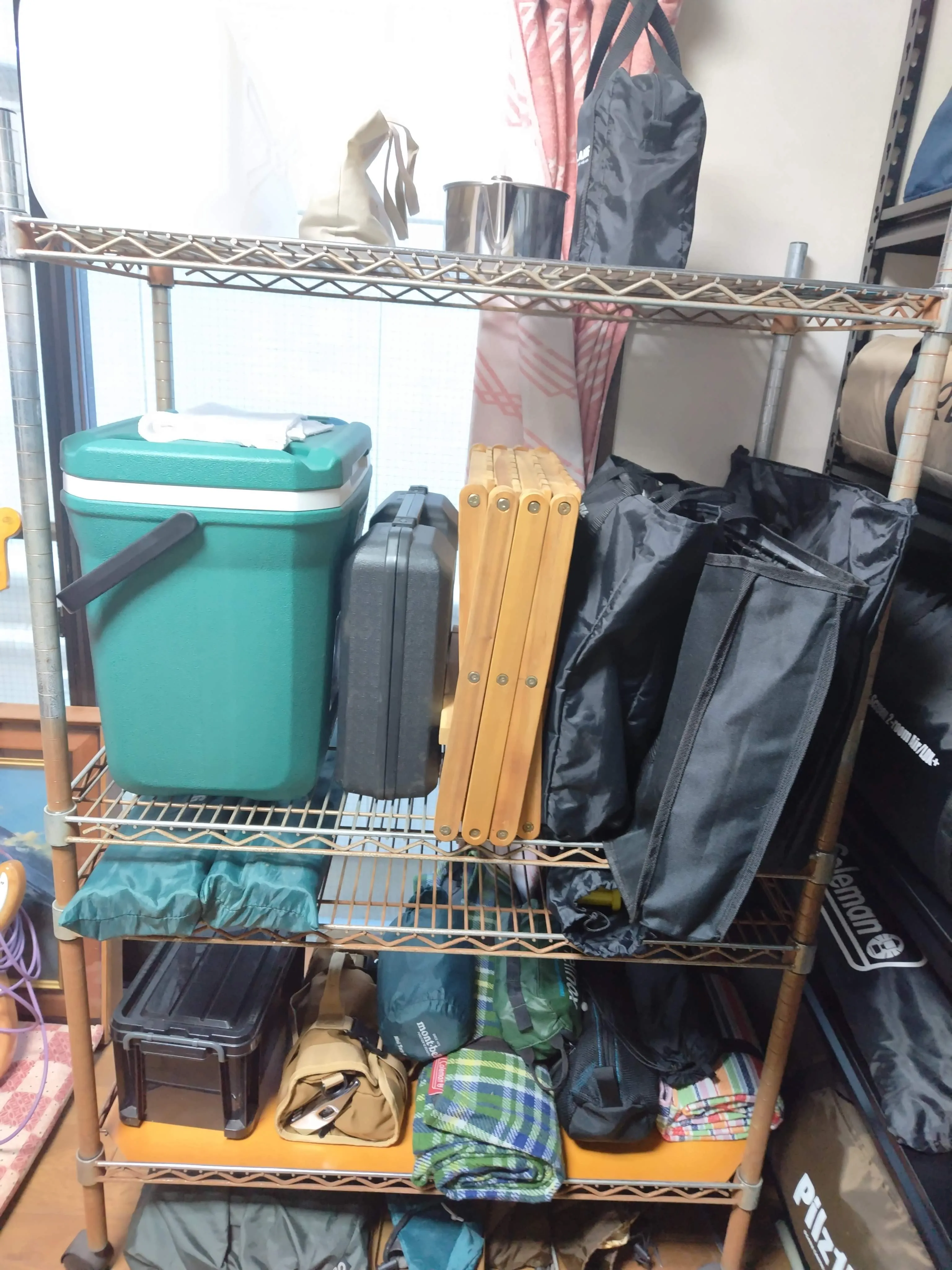 これでスッキリ！】キャンプ道具収納テクニックとおすすめ収納グッズ3