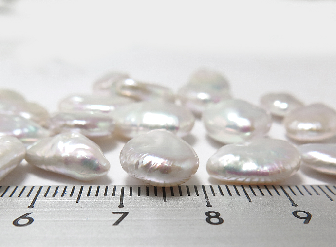 ドロップパール 雫～バロック ルース 穴無 淡水真珠 12～15mm×9～11mm