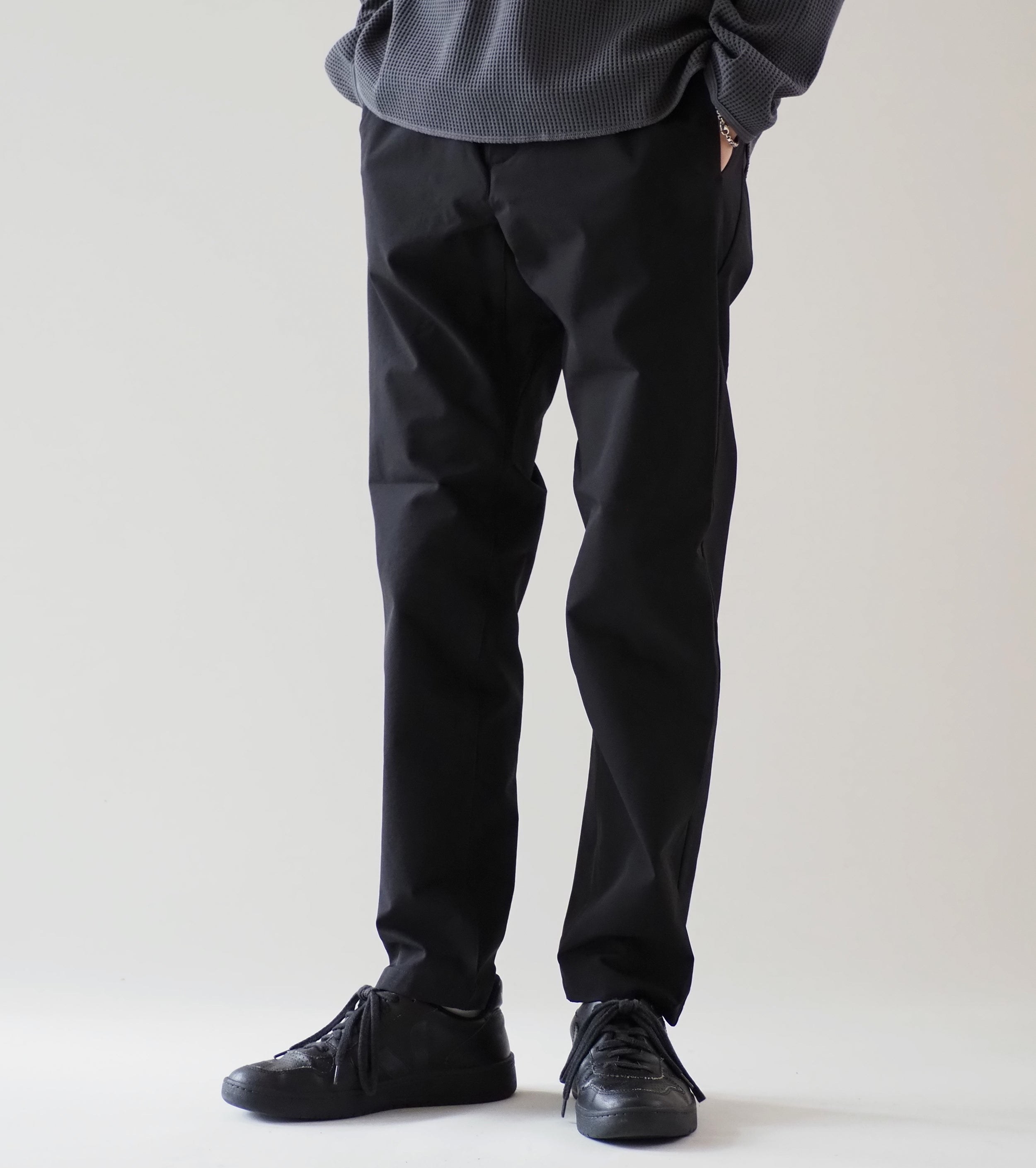 Goldwin スリムテーパードストレッチパンツ, Black – Navyblue