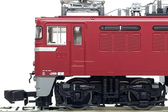 ED76 1000番代 後期形（サッシ窓）JR貨物更新車が入線です。 TOMIX