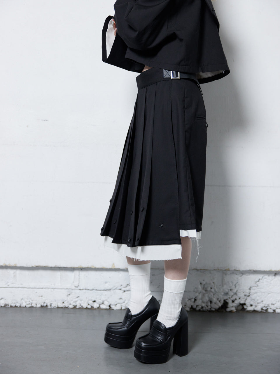 Rose Pleats Skirt Pants(Black) – neith.onlinestore