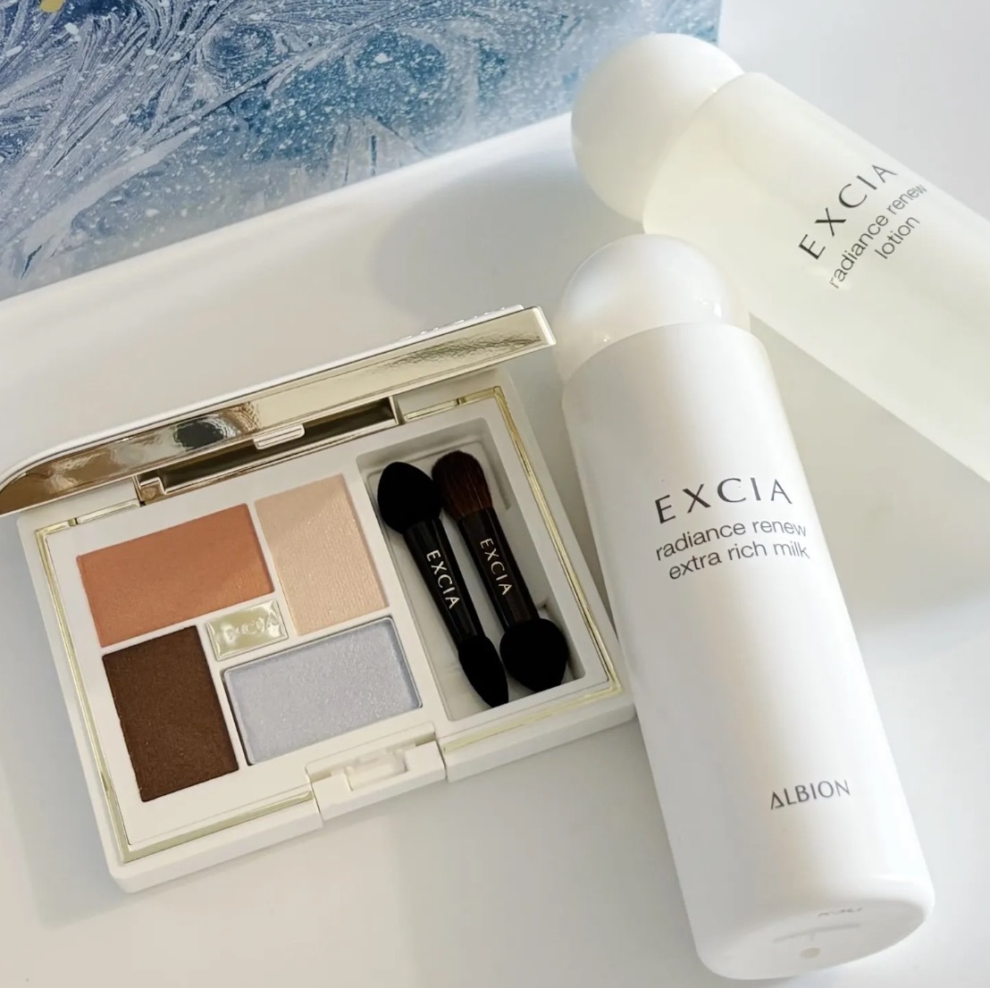 エクシア】の名品スキンケアが驚きの価格で試せる…!?その中身は〈2025