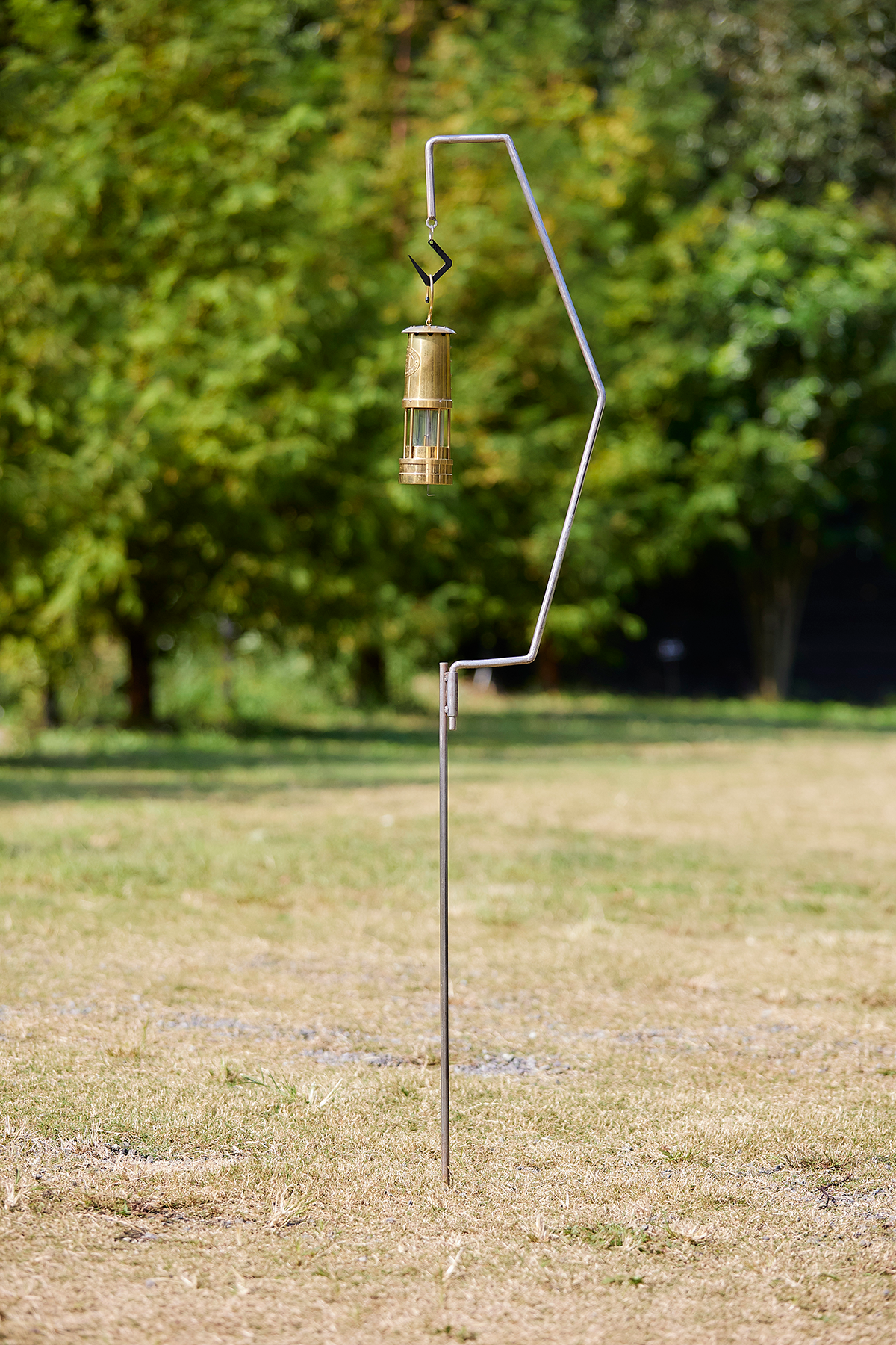 Kaqudd（カクッド）| アイアンランタンハンガー【シルバー