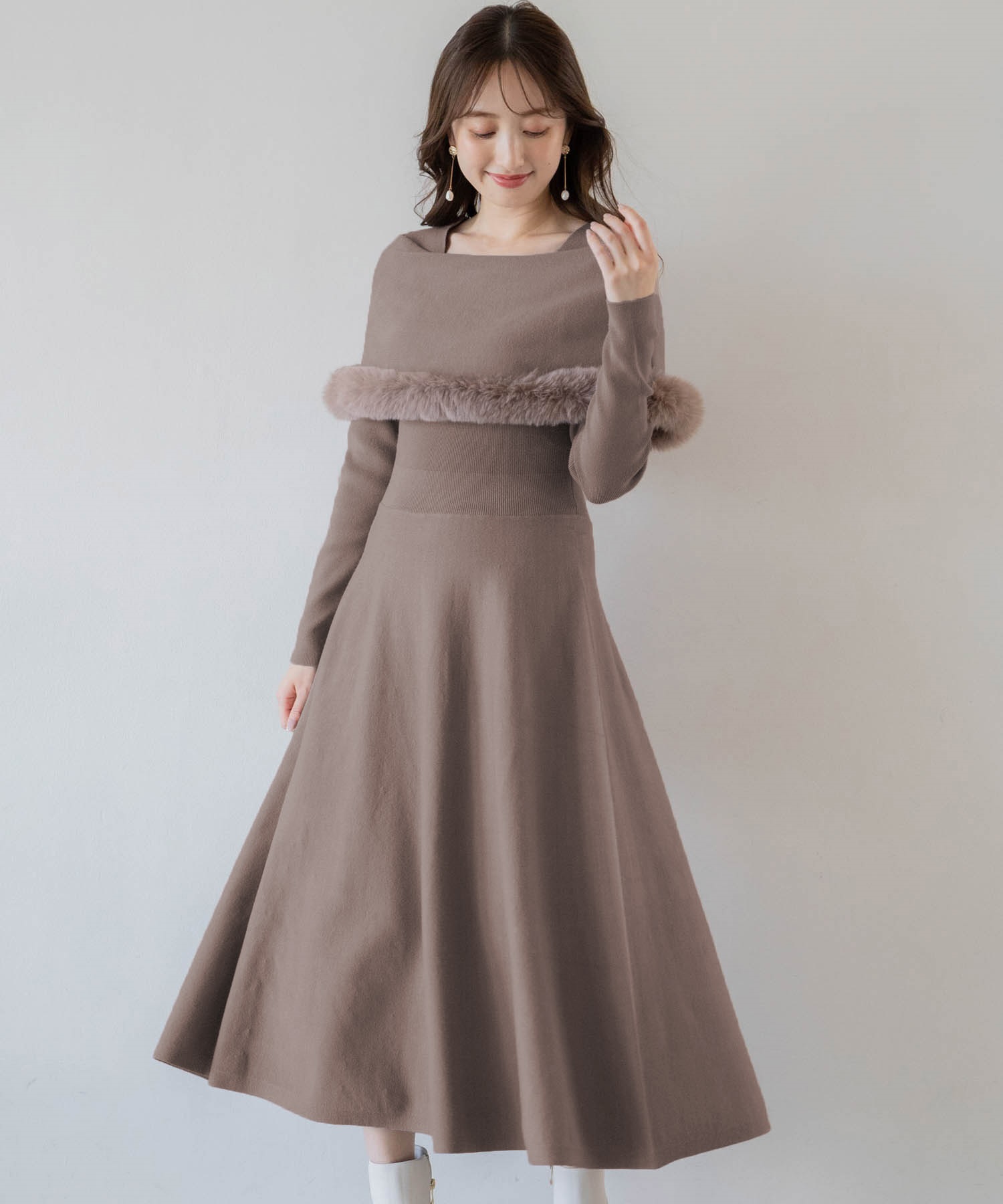 ファートリムニットワンピース | ニットワンピース | NOELA OFFICIAL