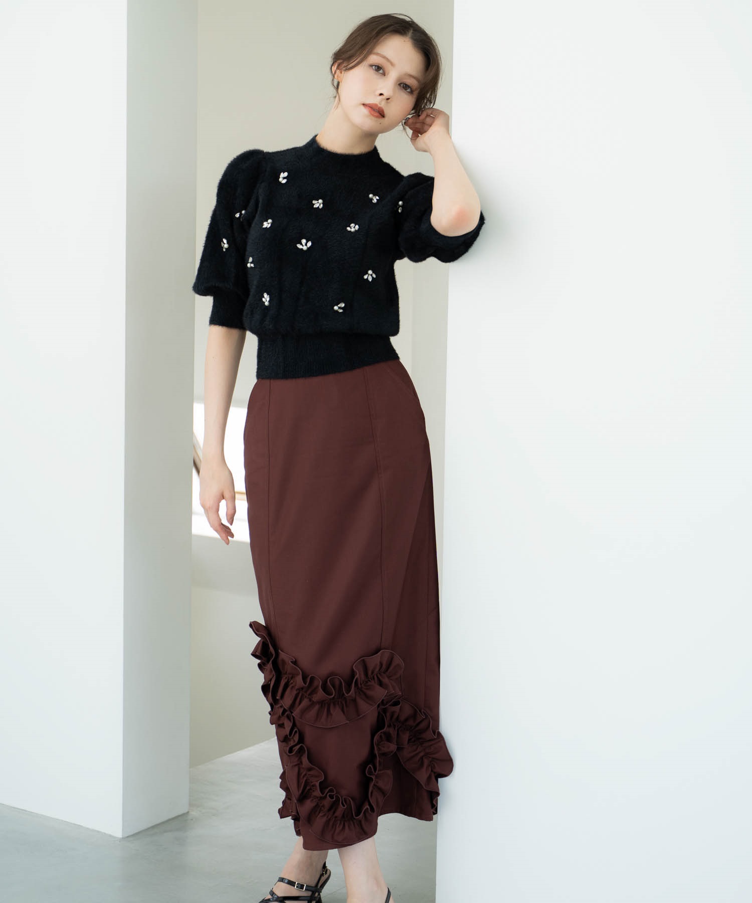 モチーフフリルタイトスカート | タイトスカート | NOELA OFFICIAL WEB