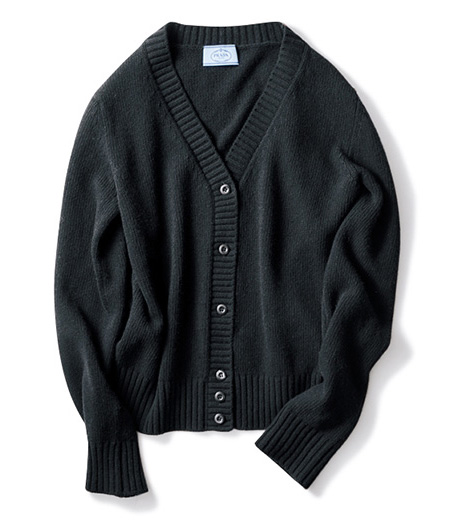 PRADA｜プラダ】のVネックカーディガンを4パターンで着こなす