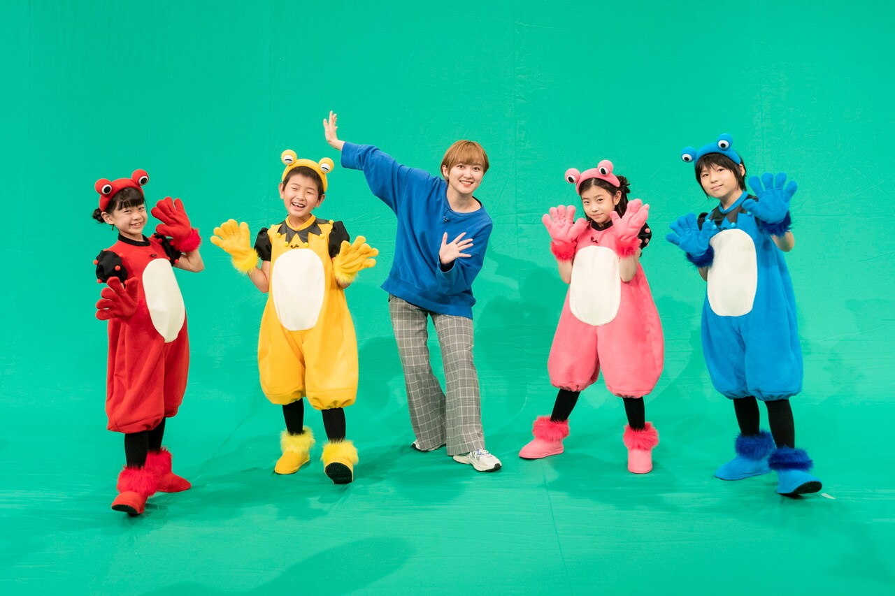 ラランドサーヤが子供たちの疑問を受け止めるバラエティ「4匹の