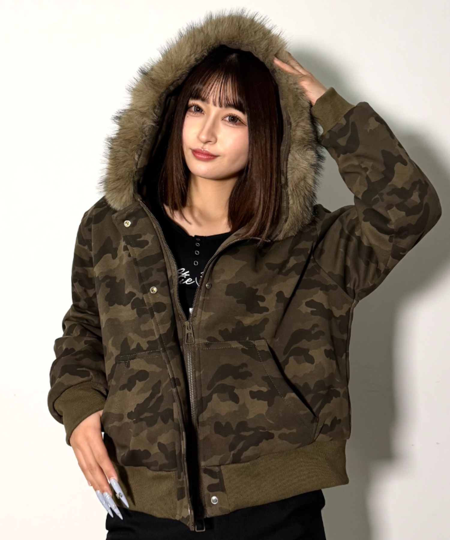 A'GEM/9 × .kom 『.kom/ドットケーオーエム』Y2K カモフラファー