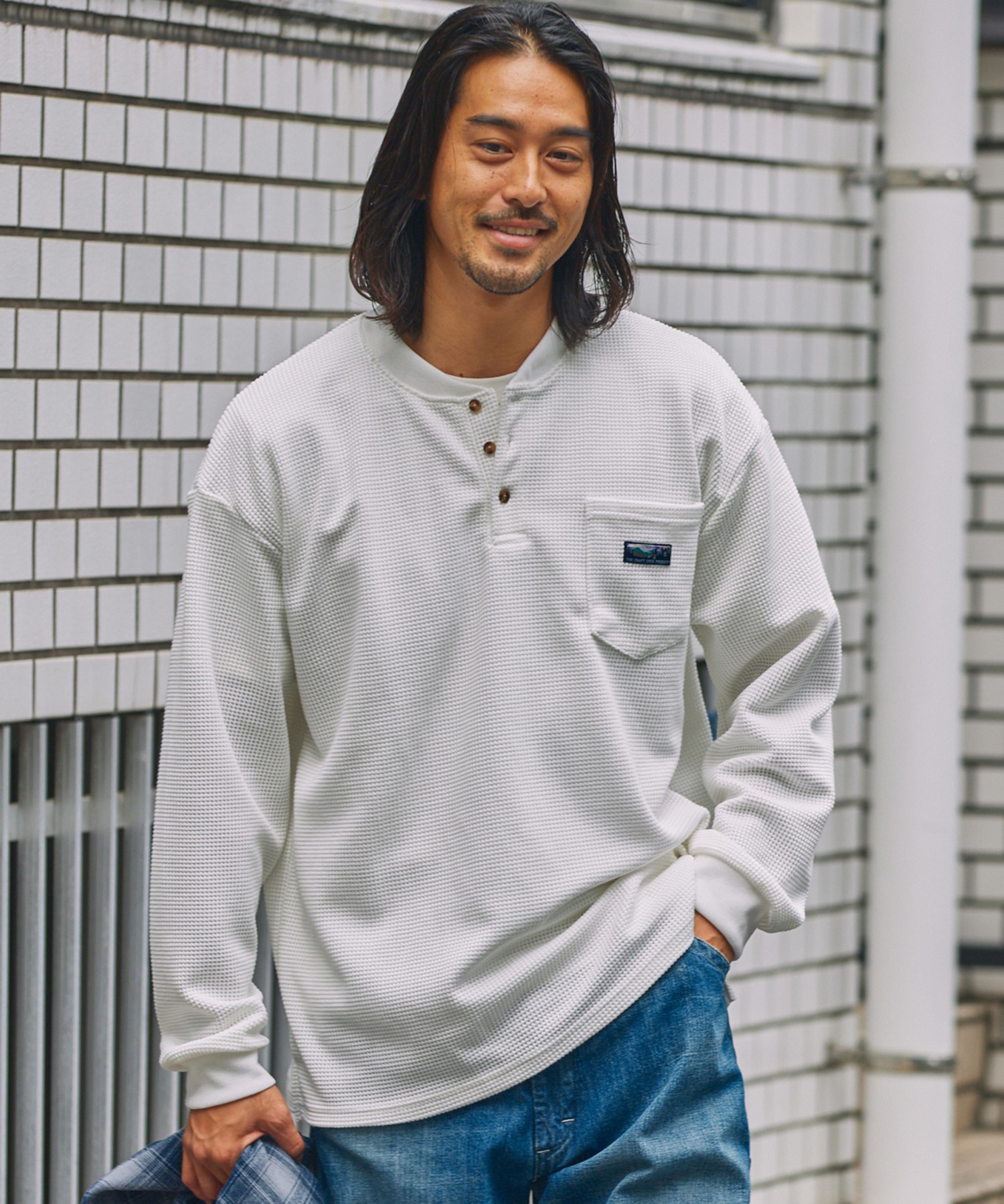 マルチファンクショナル ロゴ刺繍 ビッグシルエットヘンリーネック