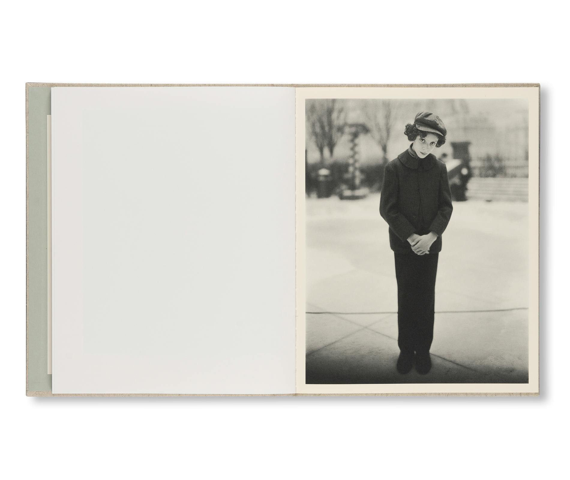 DEAR GOD, THE PARTHENON IS STILL BROKEN：ヨルゴス・ランティモス