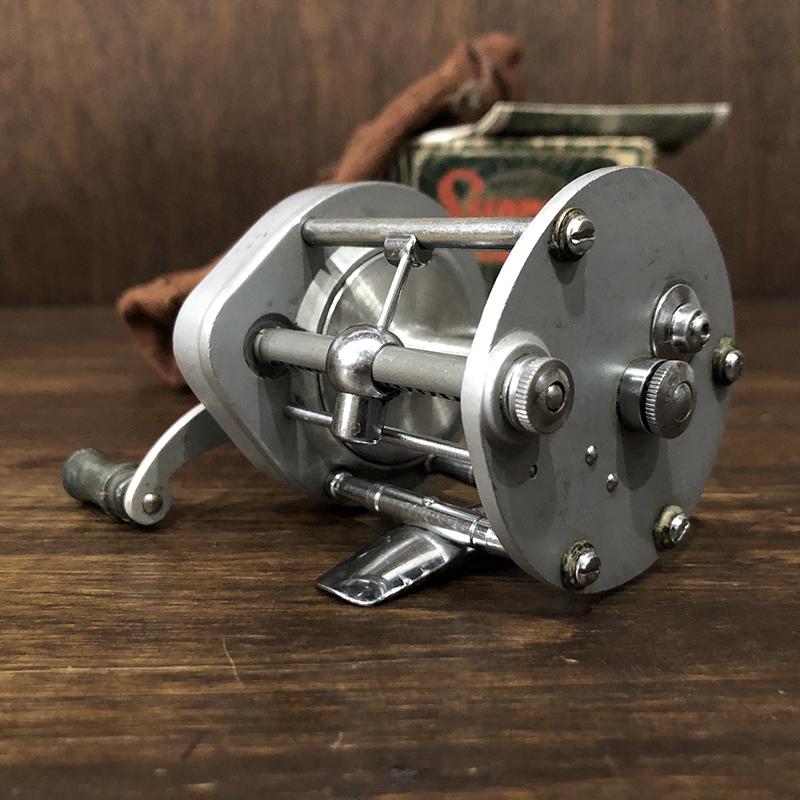 Pflueger Supreme 1573 Direct Bait Reel With Box Pouch Paper