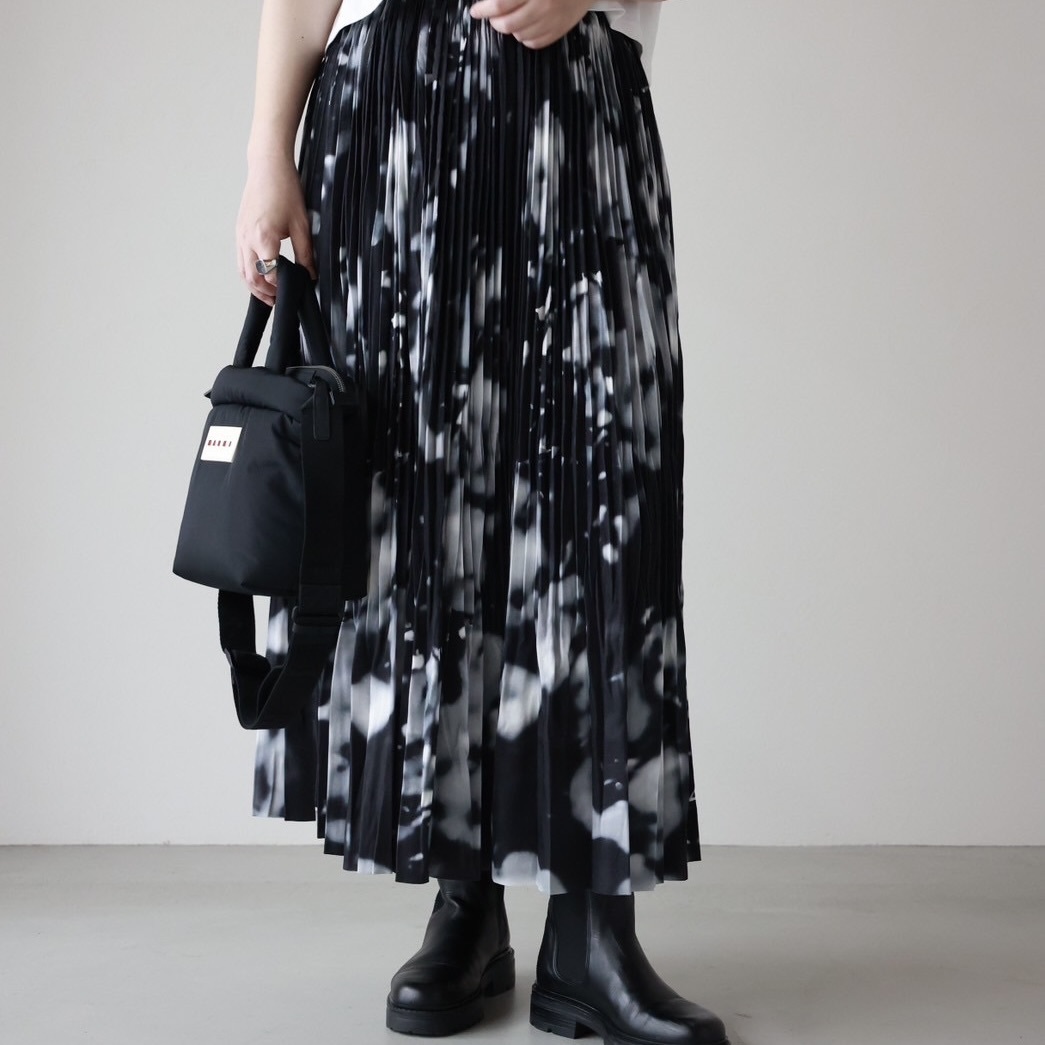 25AW NEW ARRIVAL【08sircus(08サーカス)】 Bokashi print pleated