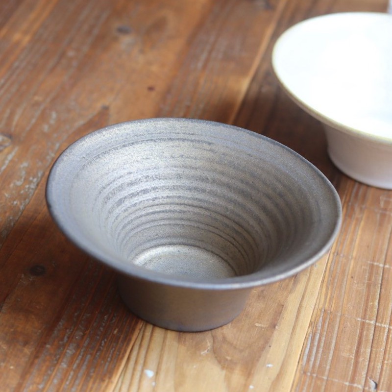 遠藤素子 土鍋 M 白 - 作家ものの器と生活雑貨 on-la-cru（オンラクル）
