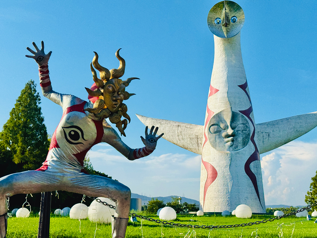 タローマンと太陽の塔 – OSAKA STYLE