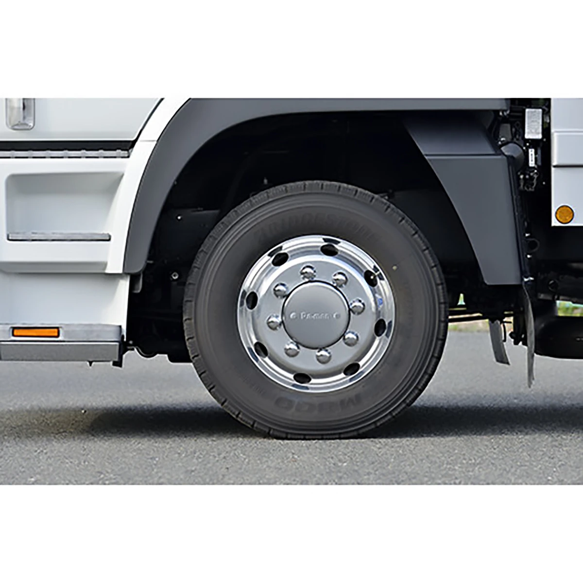 公式】パーマンショップ-ホイルセンターキャップ UD 大型トラック