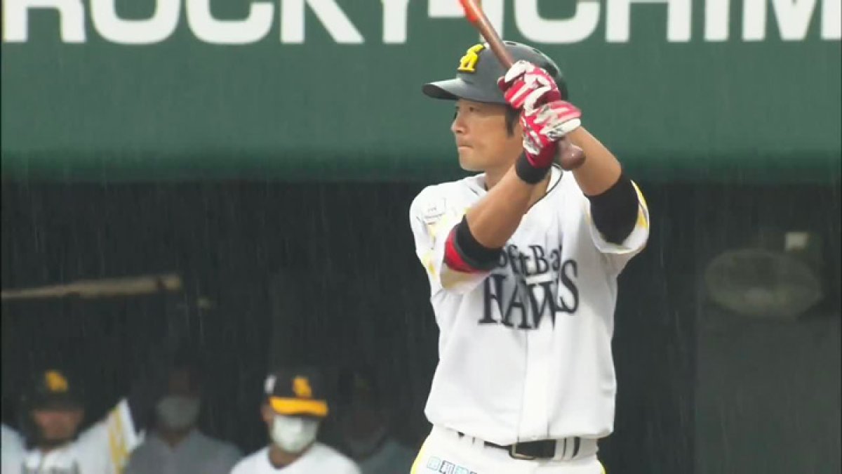 福岡ソフトバンクが4連勝で首位浮上！ 明石健志の今季初安打で試合を