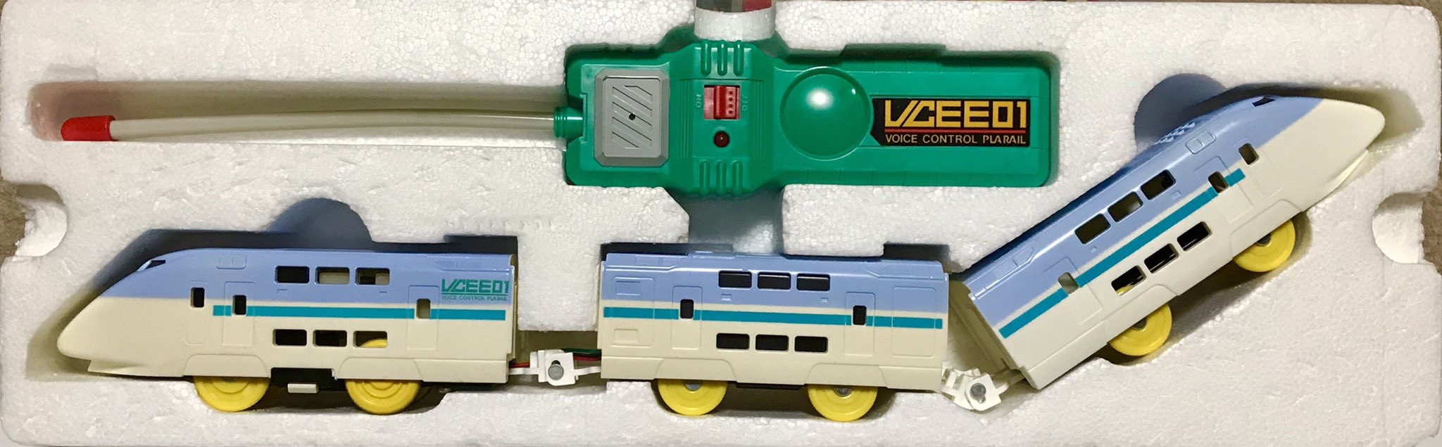 国鉄 DL運転鍵 マスコン 笛 ホイッスル 列車掛 胸名札 プレート 3点