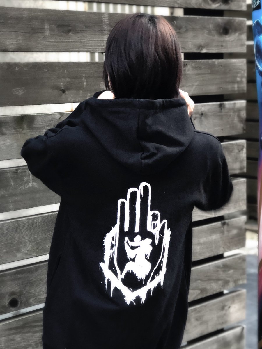 DxbuqHkUwAEiF6C.jpg?format=jpg