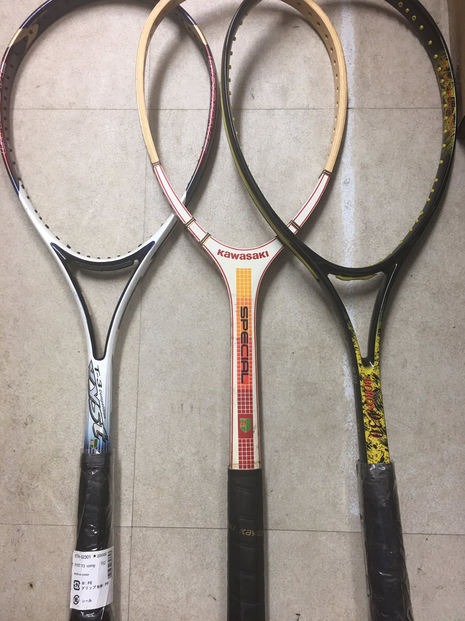 ソ*ラ様 【美品】ミズノ Xyst T-3 軟式 ソフトテニス ラケット (ケー