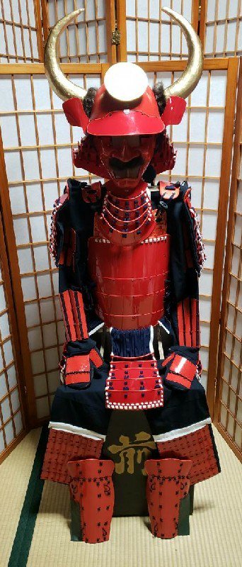 プラスチック大将甲冑 赤備え とりあえず完成。 あとは佩楯の大きさを