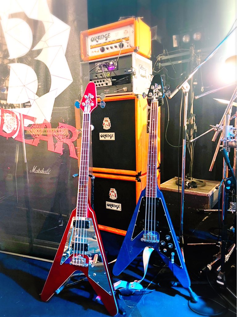 ka-yuさん(ex.#JanneDaArc)から 大切なベースをお借りして、 #orange