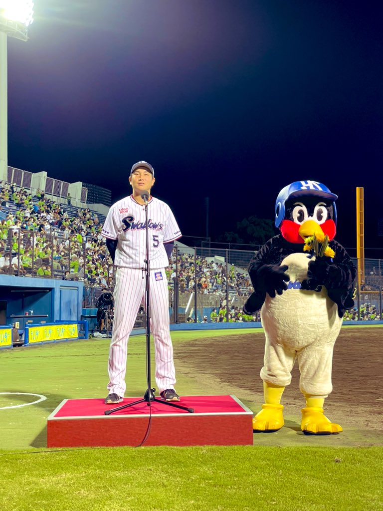 本日のお立ち台ヒーローは、川端慎吾選手⚾️ 「いつもファンの皆さま