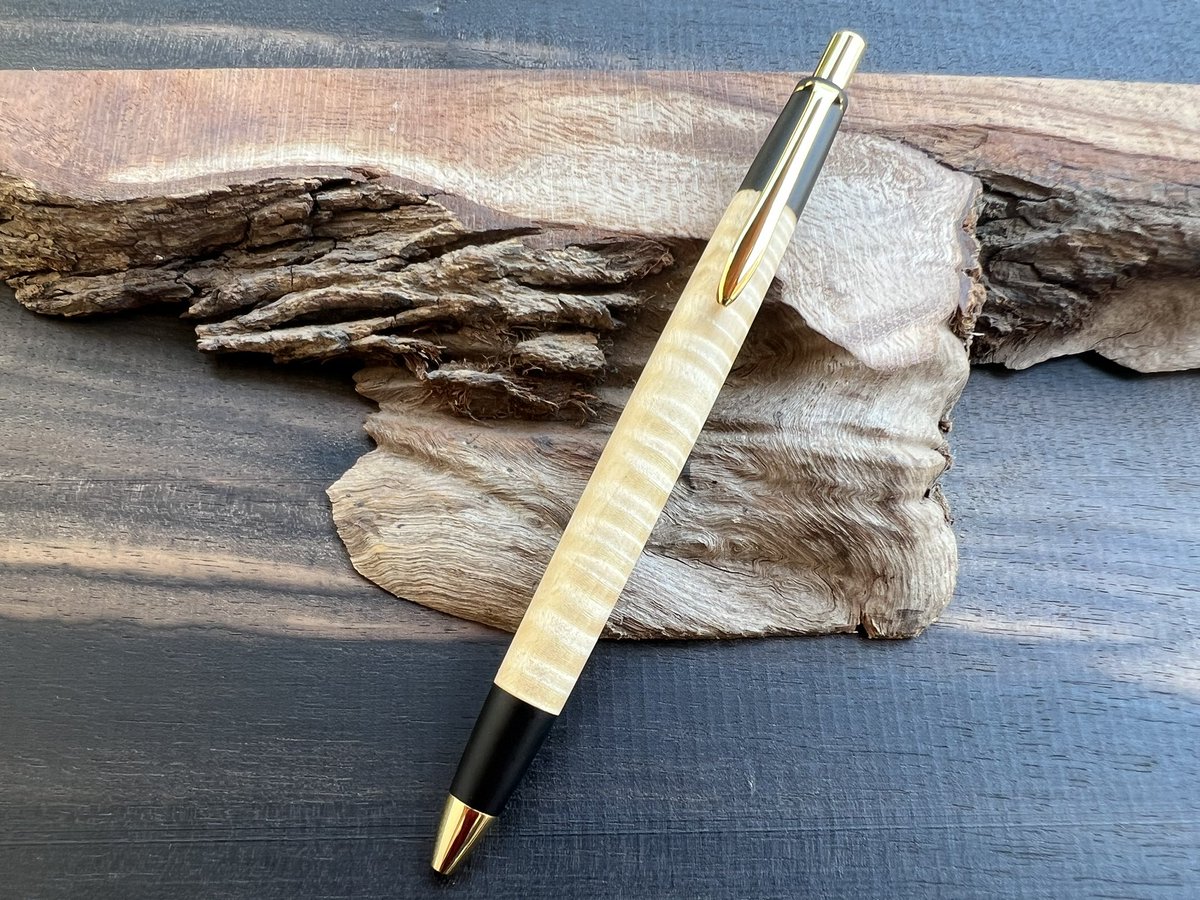 栃（縮杢）の受注生産受付を開始しました🖋️白肌の縮杢をお楽しみ