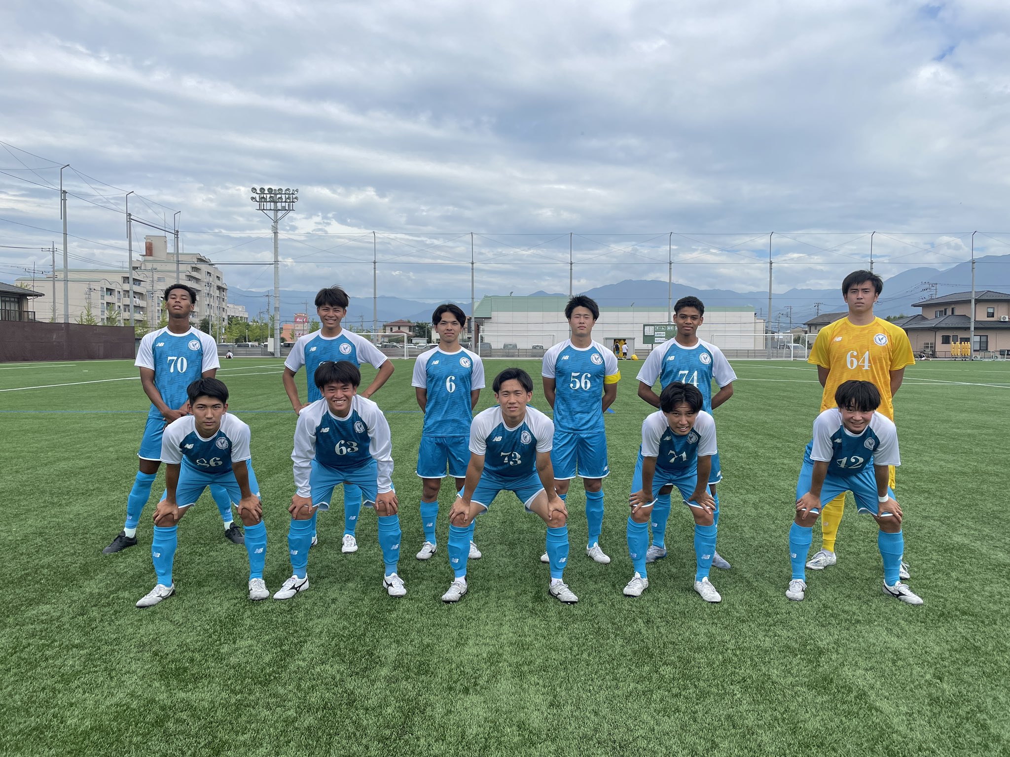 山梨学院大学サッカー部 ウインドブレーカー Lサイズ 上下セット