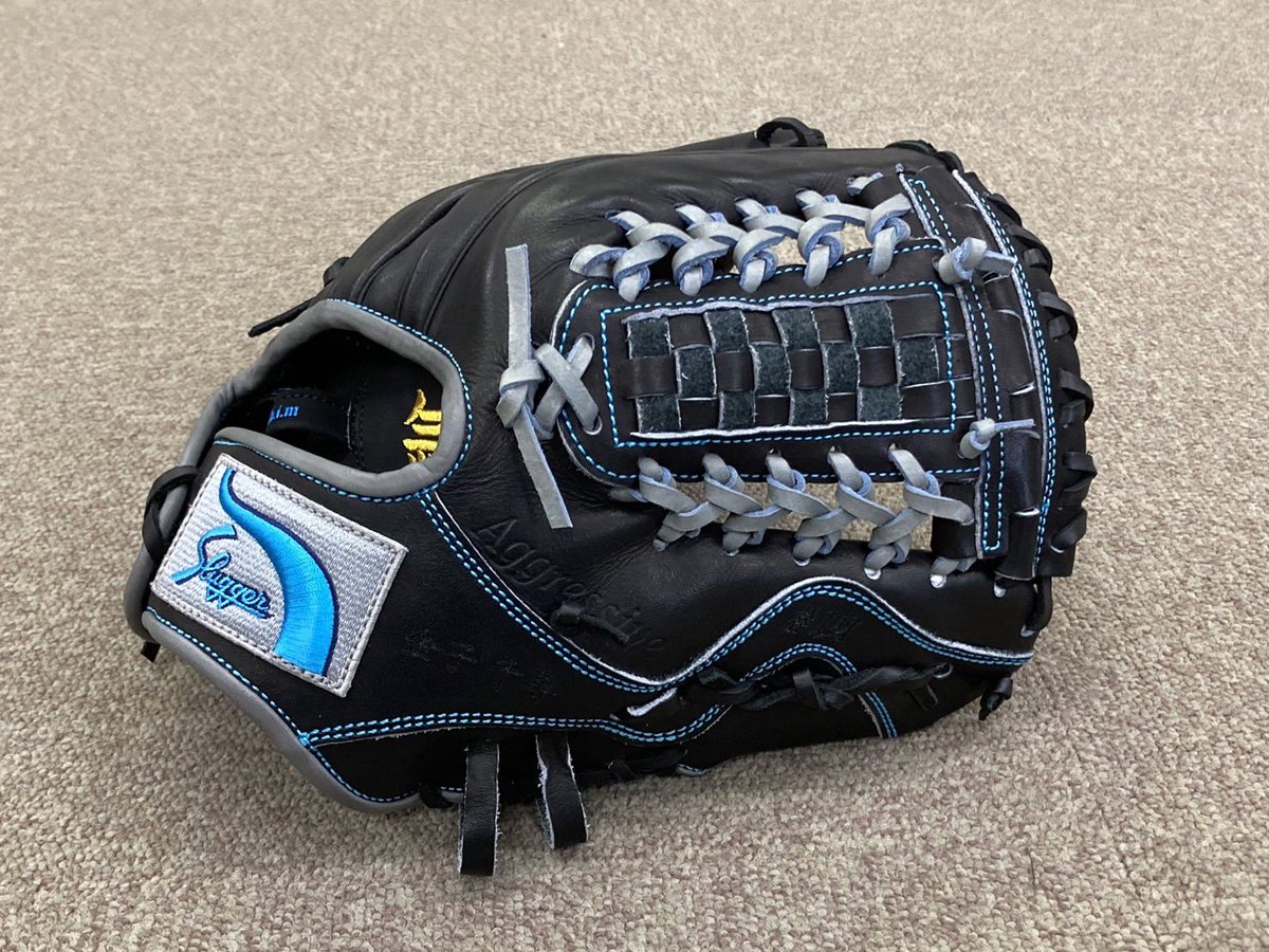 NEWグラブ✨ ここ最近、巷ではあまり見なくなったであろうウェブ(W-35