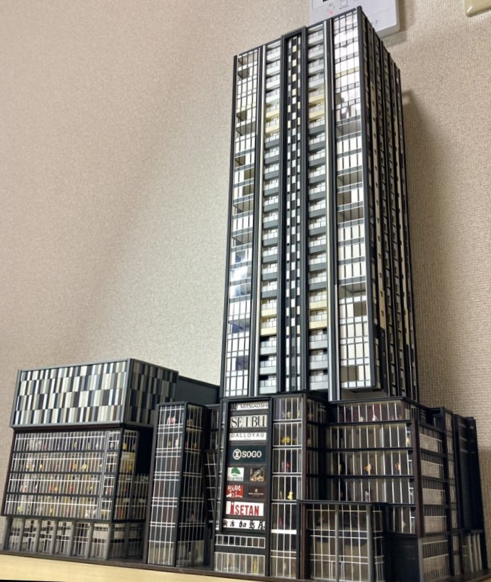 アイコンになっているタワーマンション】 川沿いのタワマンをイメージ