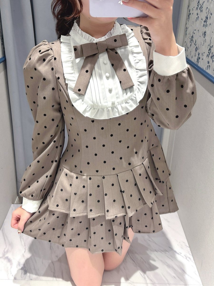 evelyn新宿店🧸🤎 ♡ プリーツティアードミニOP ♡ color : BR / CH