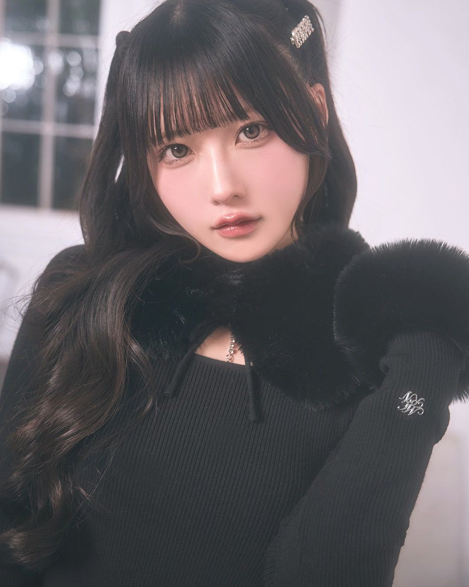 𝐍𝐄𝐖 𝐀𝐑𝐑𝐈𝐕𝐀𝐋 】 ふわっふわのファーと胸元のきらっと