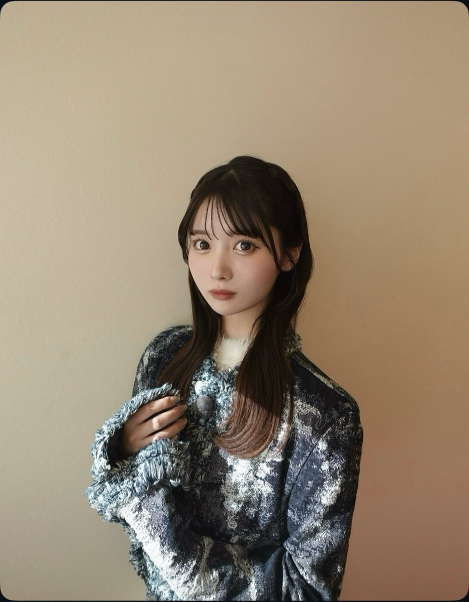 G7DSWPlawAAhB30.jpg?format=jpg