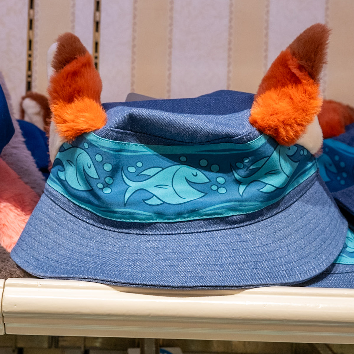 東京ディズニーリゾート 『ズートピア2』グッズ ゲイリーのマフラーが