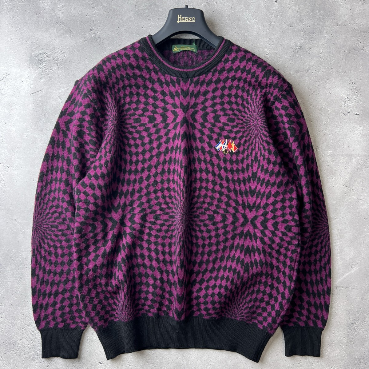 ジャンボ尾崎のファッションブランドJ'sのセーターはどれもサイケ味が