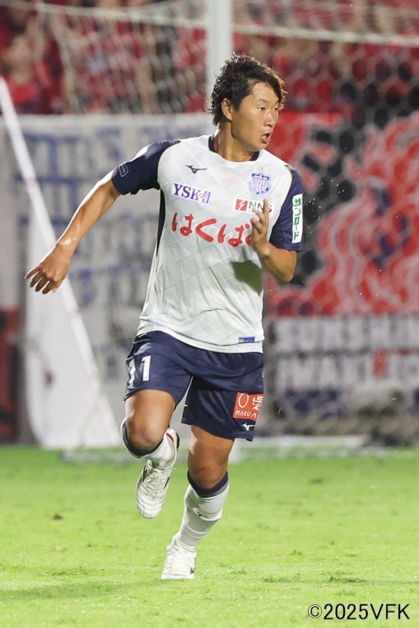 ヴァンフォーレ甲府 #契約更新📝 よろしくお願いします🔵🔴 ／ #熊倉